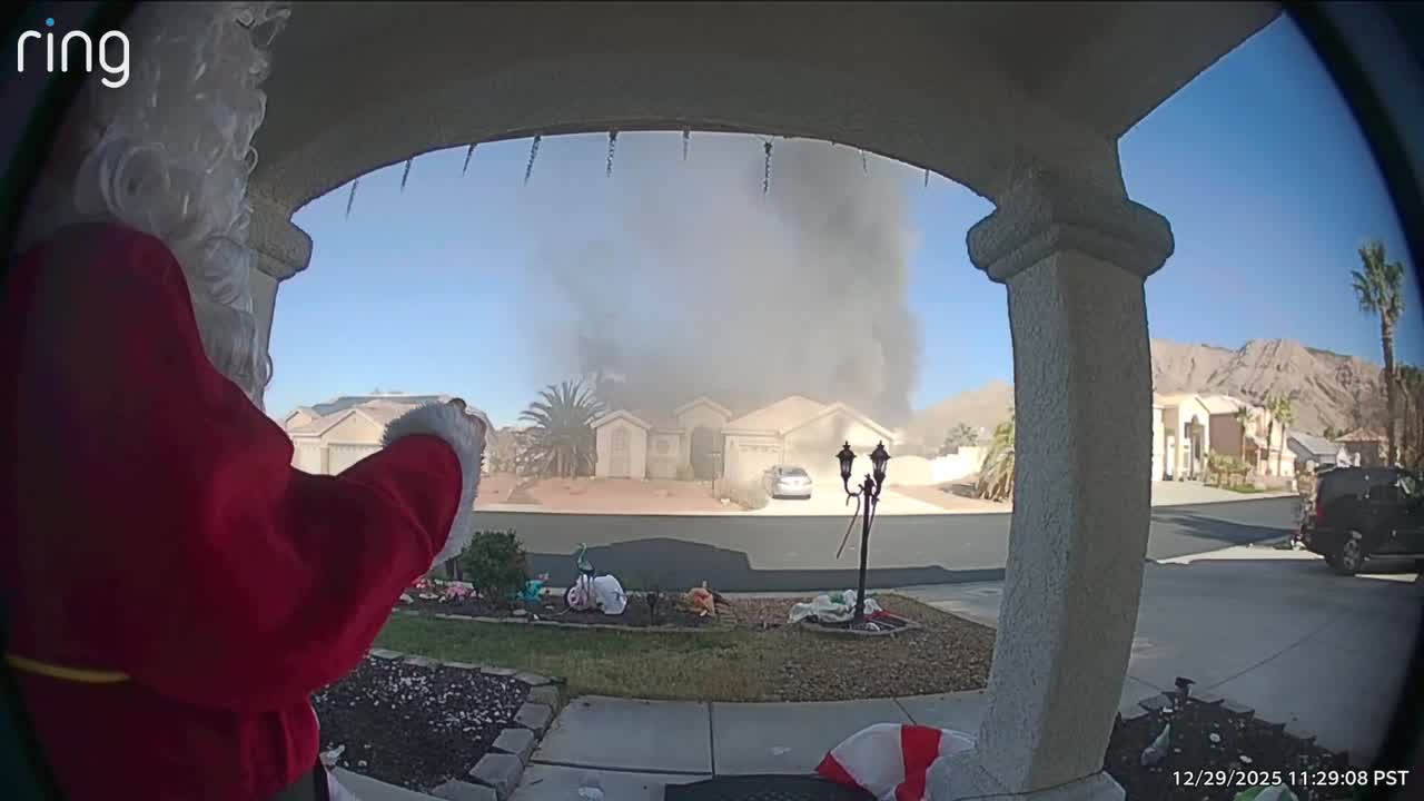 1 dead in east Las Vegas valley house fire – KLAS