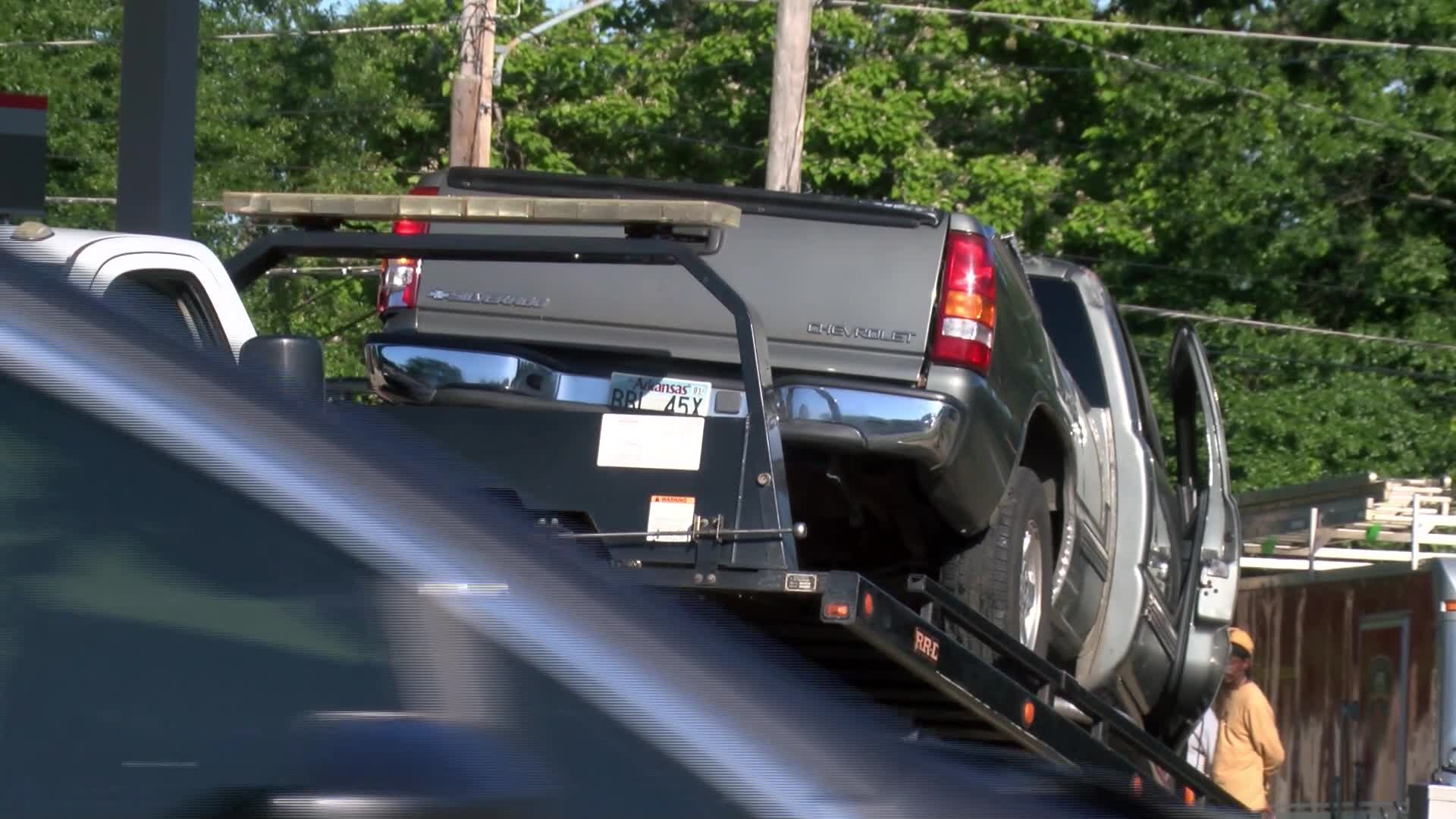 Maps Jackson Reed High-speed chase causes car to crash into North Little Rock gas station ...